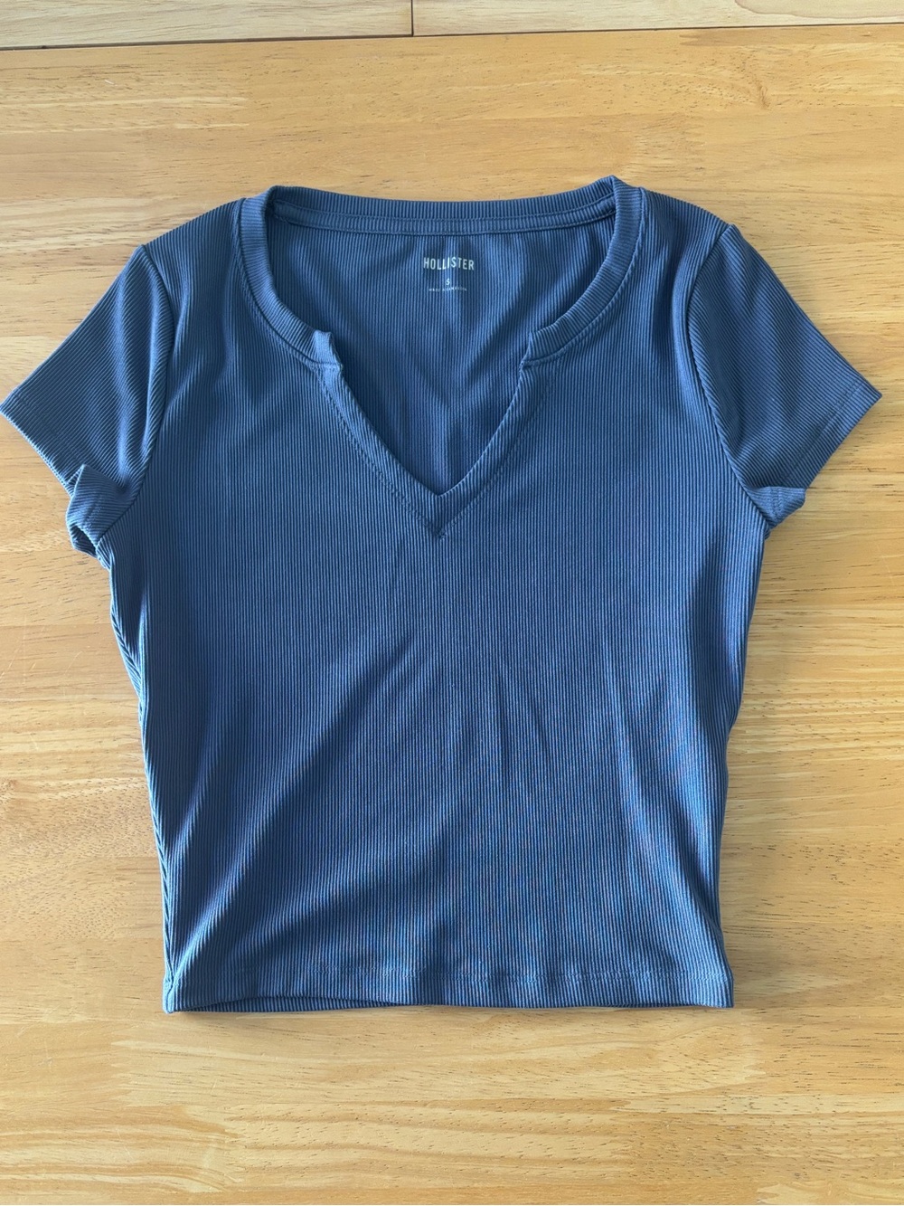Slate Blue Hollister Baby Tee Size Small
